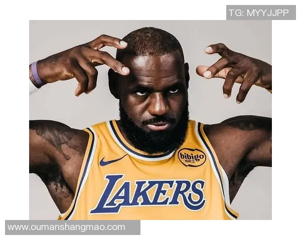 詹姆斯:从篮球之王到全球偶像的传奇旅程与影响力分析 詹姆斯:从篮球之王到全球偶像的传奇旅程与影响力分析