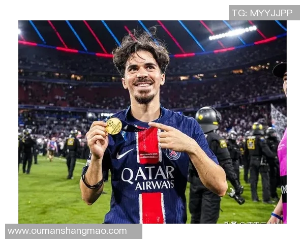 楚阿梅尼的足球旅程与未来展望:从新星到顶级中场的蜕变之路 楚阿梅尼的足球旅程与未来展望:从新星到顶级中场的蜕变之路