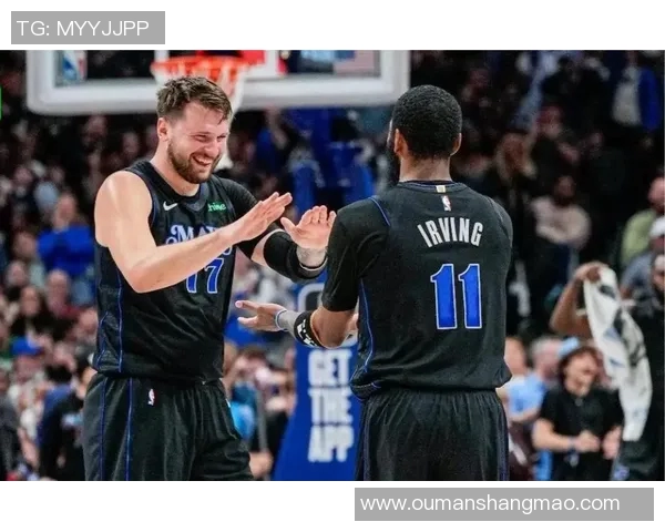 东契奇狂砍73分刷新现役得分纪录独行侠成功终结太阳队11连胜之势 东契奇狂砍73分刷新现役得分纪录独行侠成功终结太阳队11连胜之势