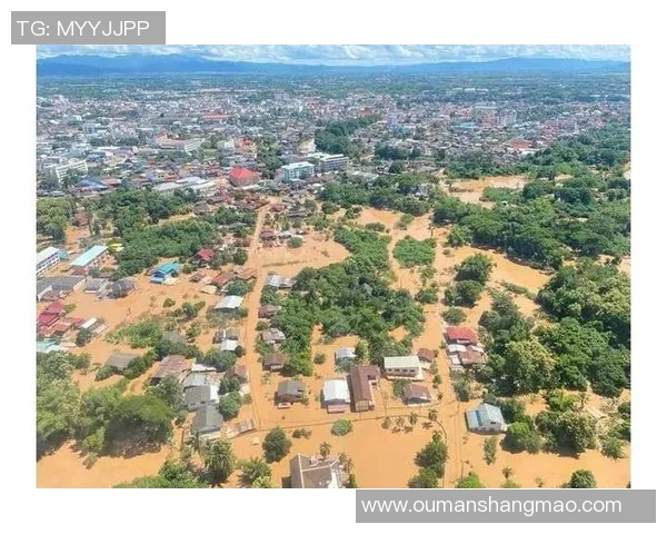 亚特兰大市突发洪灾,数十栋房屋被淹没,民众受到严重影响 亚特兰大市突发洪灾,数十栋房屋被淹没,民众受到严重影响