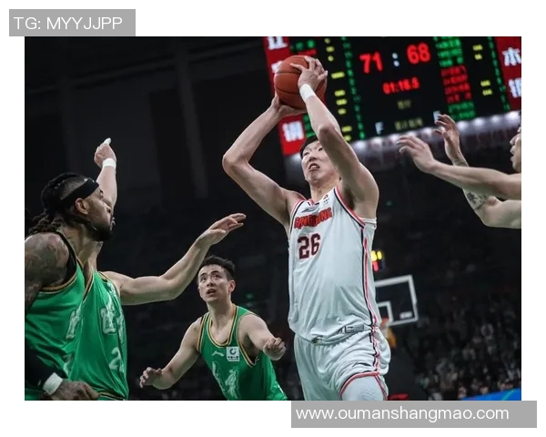 山东男篮与上海队激战正酣直播盛况尽在眼前精彩不容错过 山东男篮与上海队激战正酣直播盛况尽在眼前精彩不容错过